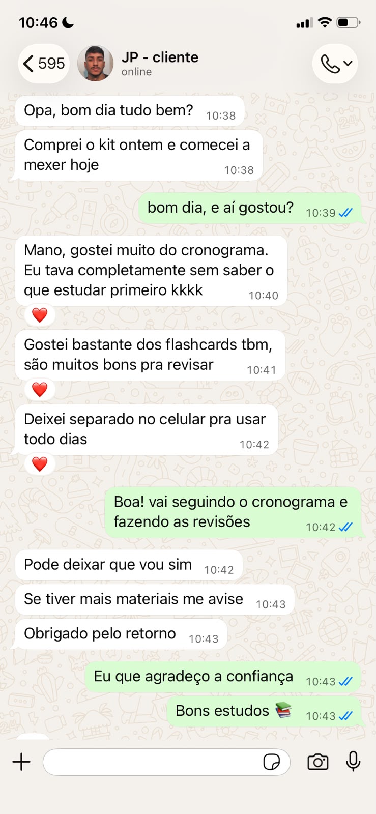 Print de conversa no WhatsApp com o cliente JP elogiando o cronograma e os flashcards
